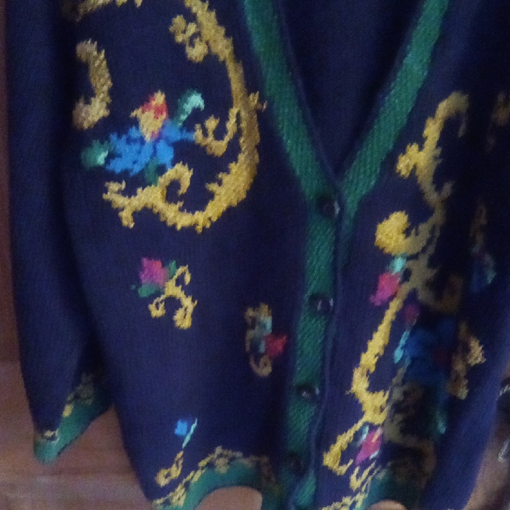 Liz Claiborne Floral Embroidered V-Neck Sweater - Picture 4 of 11